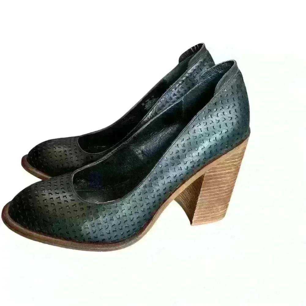 Kelsi Dagger Brooklyn 4" heel shoes‎ black chunky perforated leather women 9.5